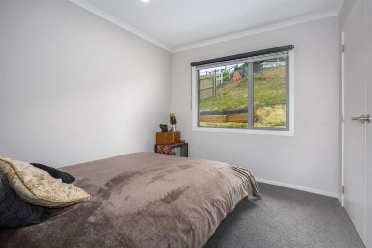 Photo of property in 17a Gloucester Street, Cannons Creek, Porirua, 5024