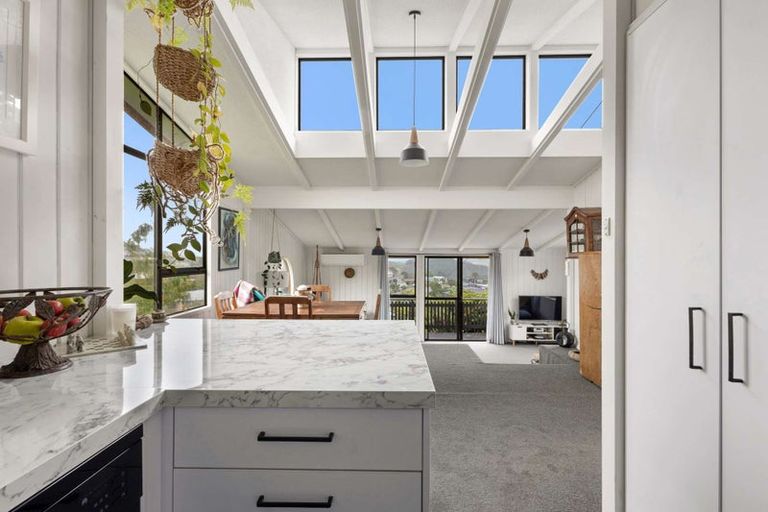 Photo of property in 6 Crownhill Street, Spotswood, New Plymouth, 4310