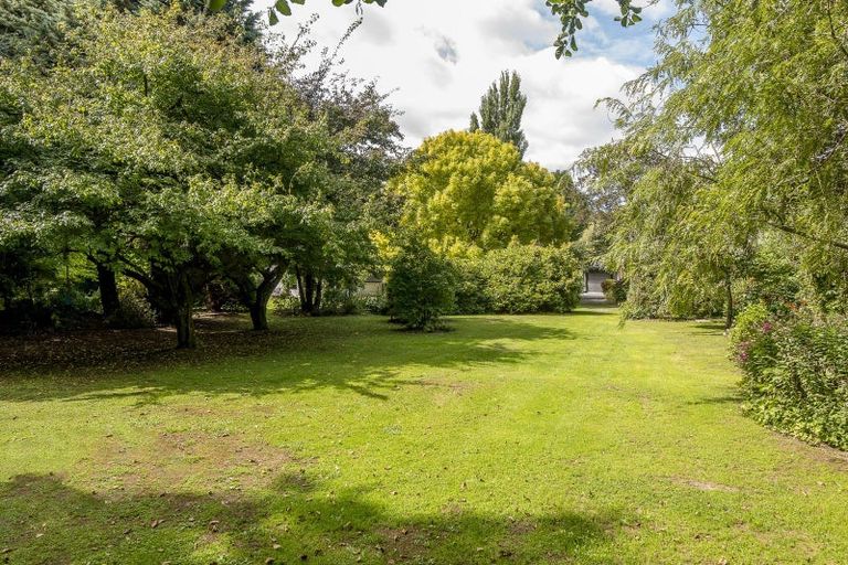Photo of property in 233 Sparks Road, Hoon Hay, Christchurch, 8025