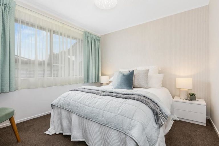 Photo of property in 7 Deveron Place, Tawa, Wellington, 5028