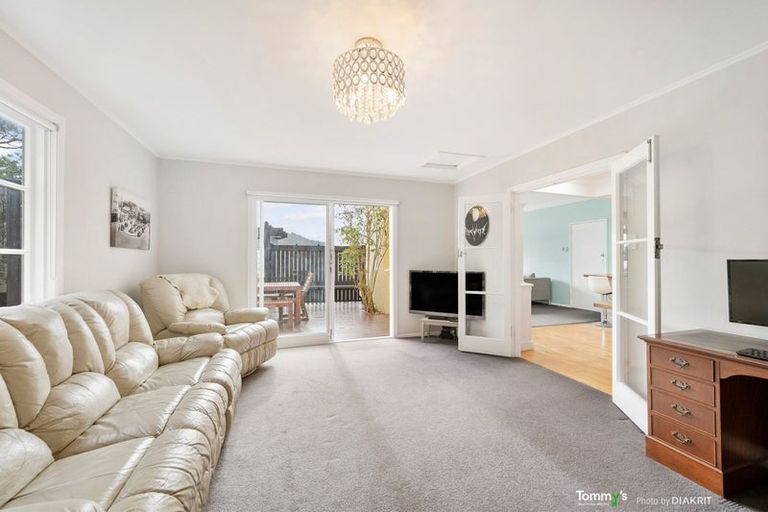 Photo of property in 38 Shirley Street, Karori, Wellington, 6012