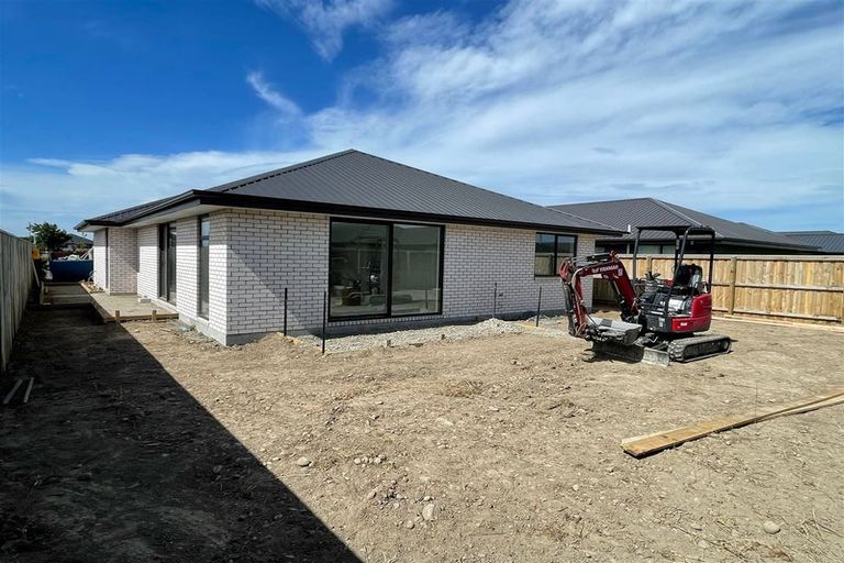 Photo of property in 74 Broadway Parade, Rolleston, 7615