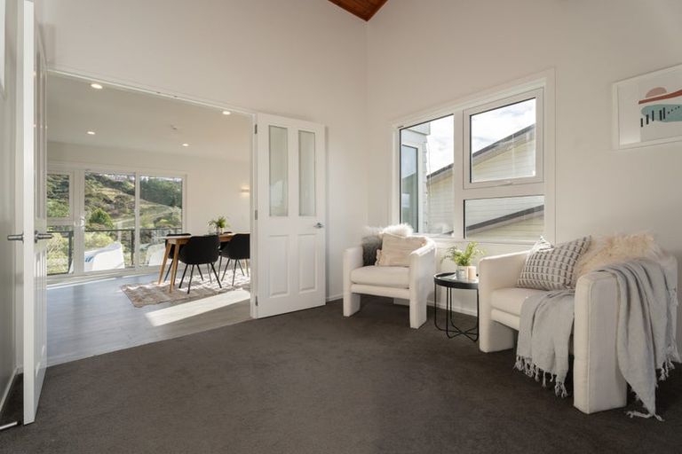 Photo of property in 50 Exploration Way, Whitby, Porirua, 5024
