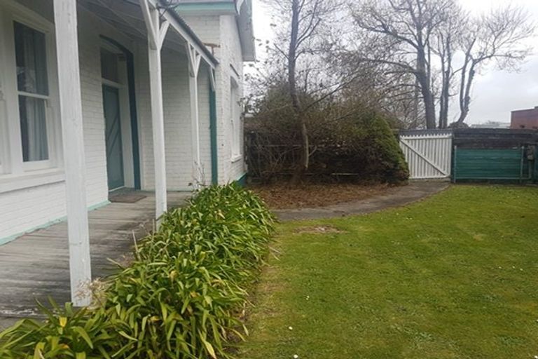 Photo of property in 624 Featherston Street, Roslyn, Palmerston North, 4414
