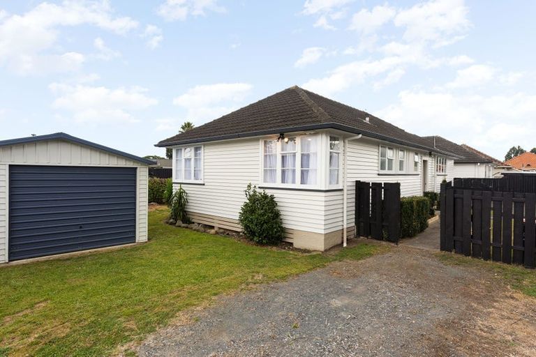 Photo of property in 55a Ross Crescent, Fairfield, Hamilton, 3214