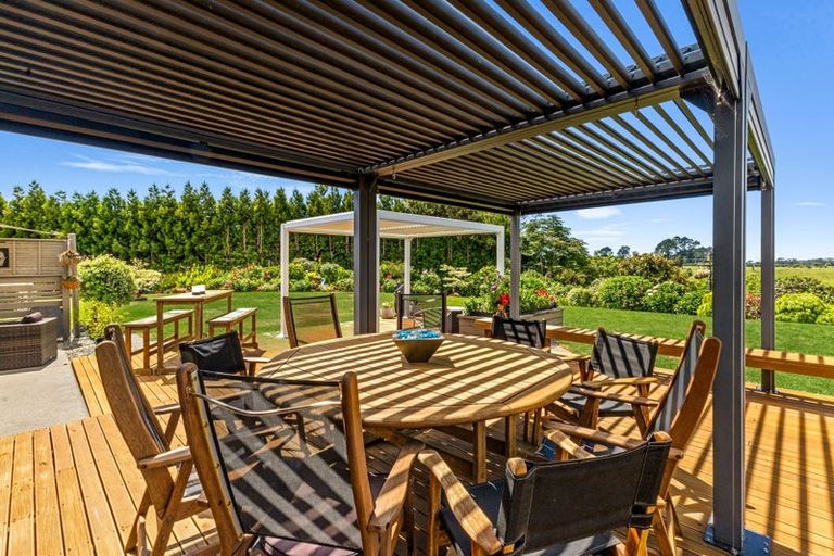 Photo of property in 98 Pitt Road, Hillsborough, New Plymouth, 4372