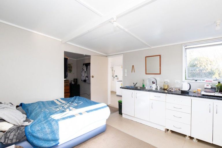 Photo of property in 11 Front Miranda Road, Waitakaruru, Thames, 3576