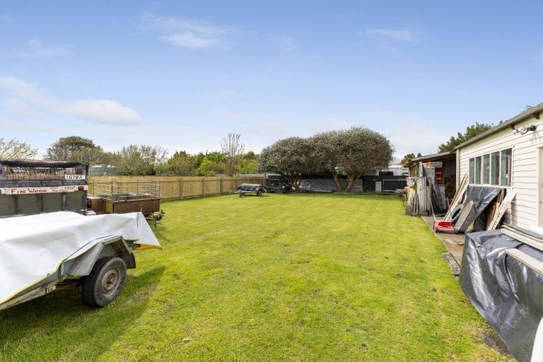 Photo of property in 13 Mckenzie Street, Levin, 5510