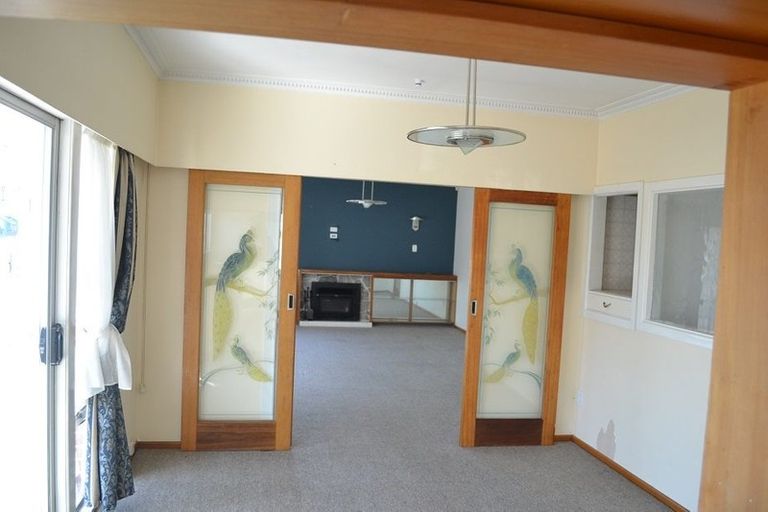 Photo of property in 2 Saville Row, Johnsonville, Wellington, 6037