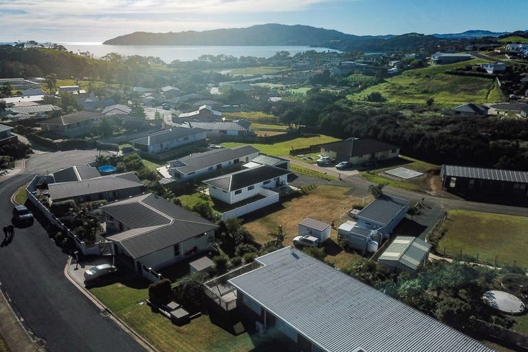 Photo of property in 6 Protea Drive, Cable Bay, 0420