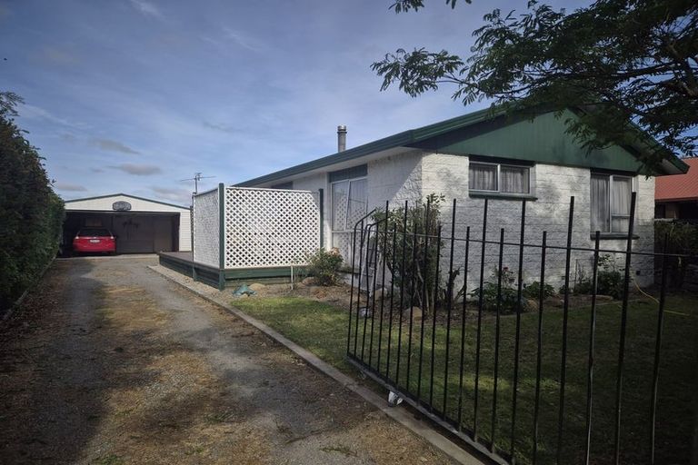 Photo of property in 73 Arcon Drive, Broomfield, Christchurch, 8042