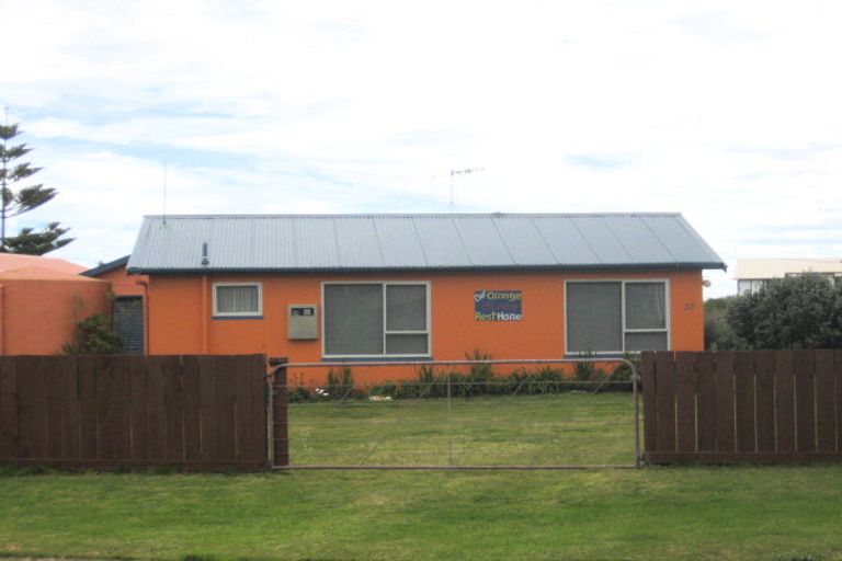Photo of property in 35 Park Avenue, Waitarere Beach, Levin, 5510