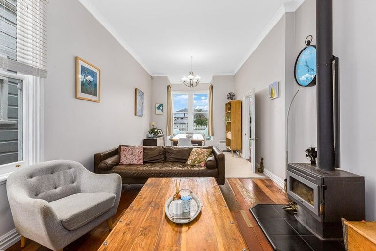 Photo of property in 60 Stanley Street, Berhampore, Wellington, 6023