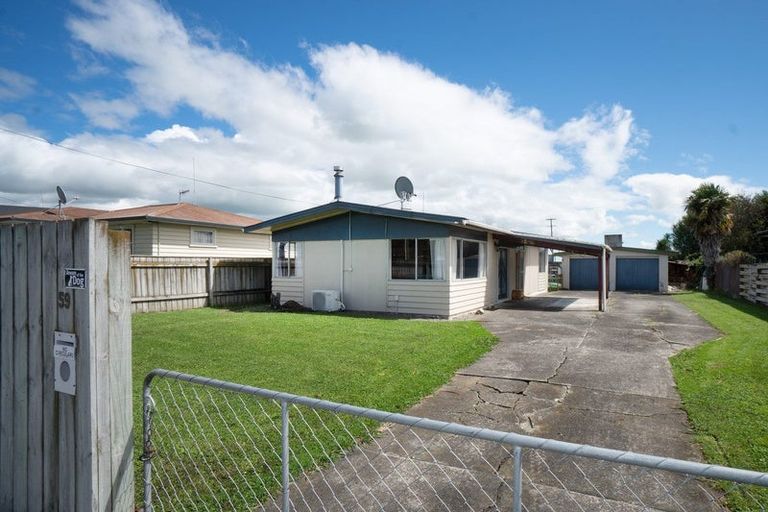Photo of property in 59 Sutherland Crescent, Westbrook, Palmerston North, 4412