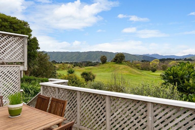 Photo of property in 4 Atua Street, Waikanae Beach, Waikanae, 5036