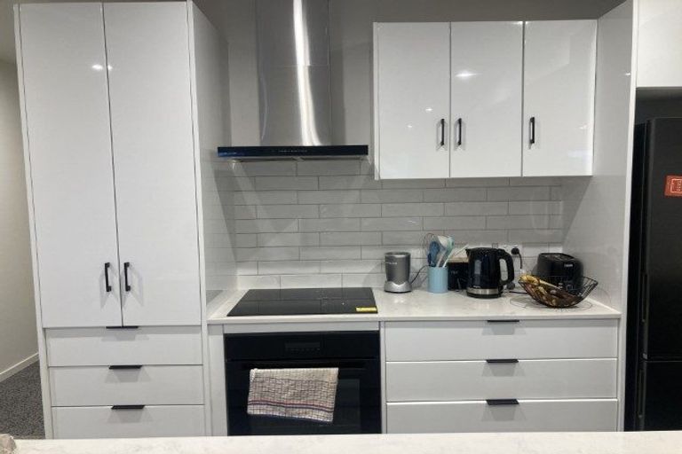 Photo of property in 2/32 Martin Square, Te Aro, Wellington, 6011