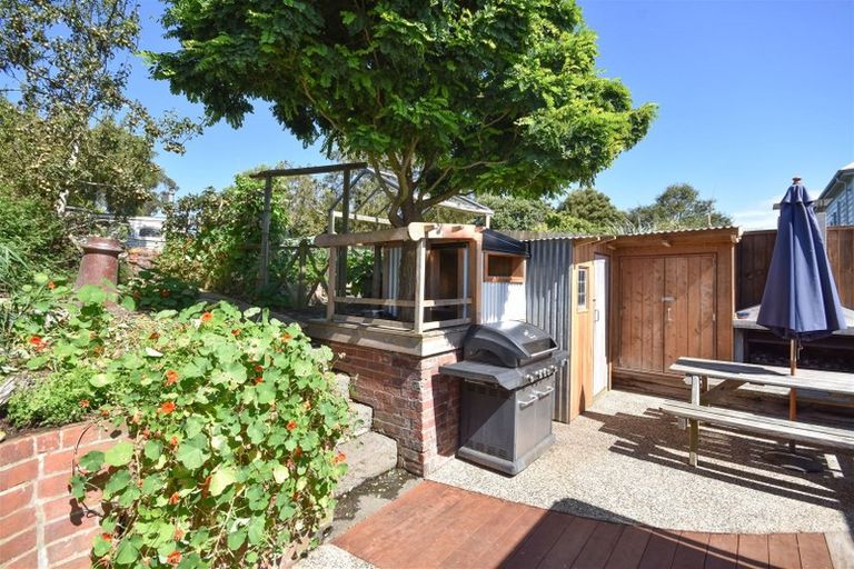 Photo of property in 16 Currie Street, Port Chalmers, 9023