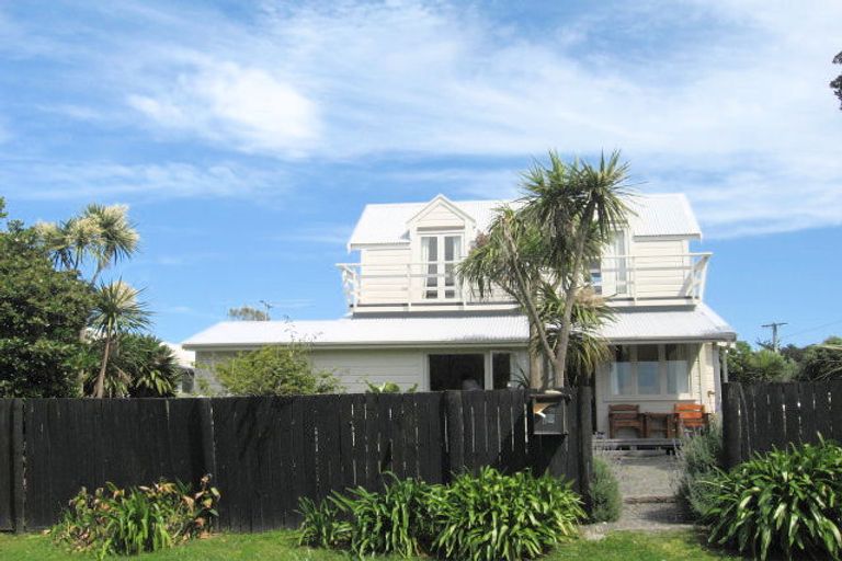 Photo of property in 15 Pare Street, Wainui, Gisborne, 4010