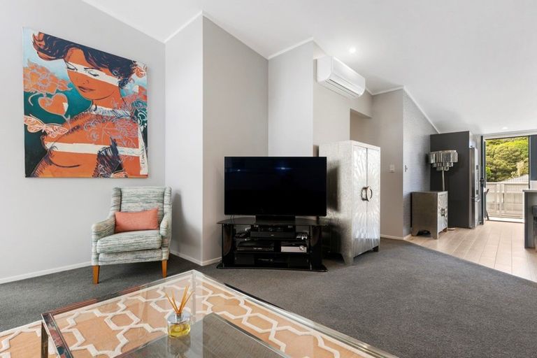 Photo of property in Atlas Apartments, 32/49 Maunganui Road, Mount Maunganui, 3116