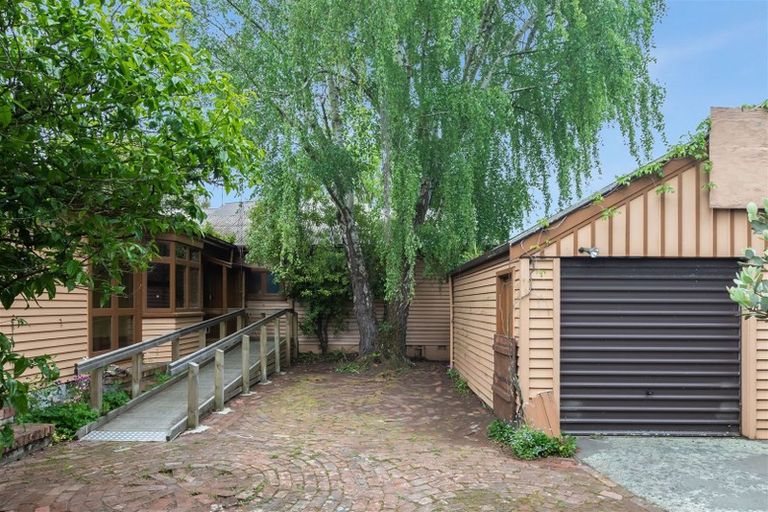 Photo of property in 88 Blighs Road, Strowan, Christchurch, 8052