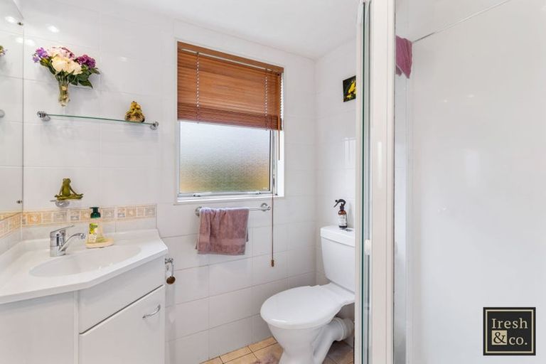 Photo of property in 25 Carisbrook Crescent, Papakura, 2110