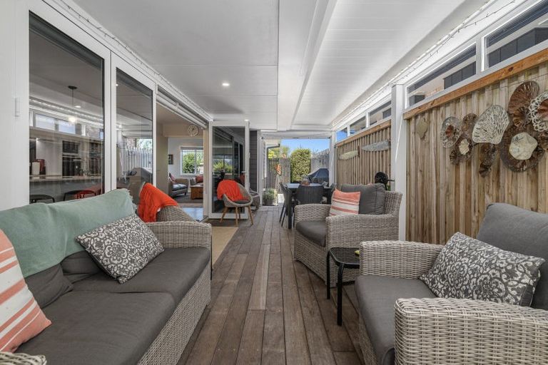 Photo of property in 12 Saint Thomas Avenue, Pyes Pa, Tauranga, 3112