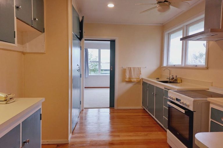 Photo of property in 18a Tomo Street, New Lynn, Auckland, 0600