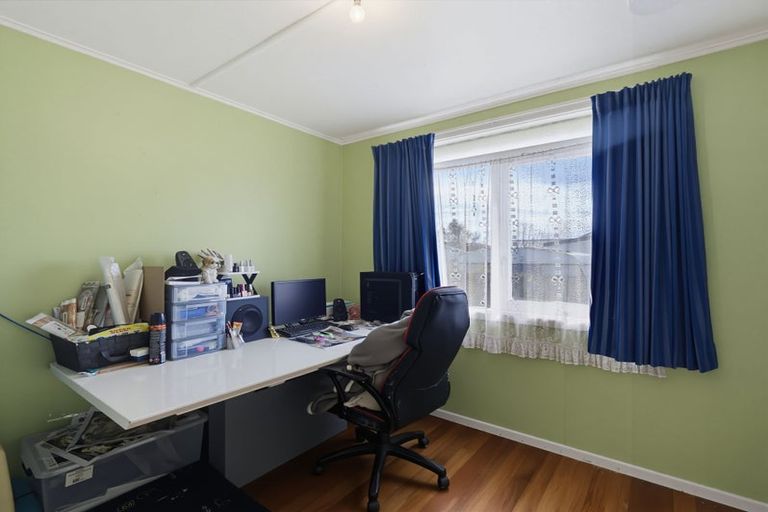 Photo of property in 25 Mcgreevy Street, Waipawa, 4210