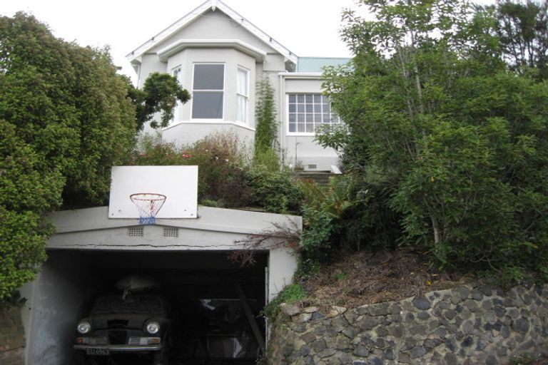 Photo of property in 28 Motu Street, Saint Clair, Dunedin, 9012