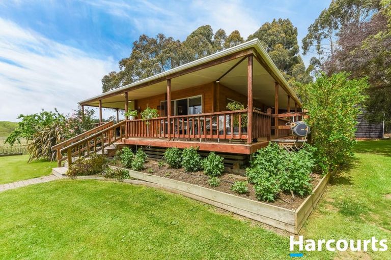 Photo of property in 40 Eggers Road, Upper Moutere, 7173