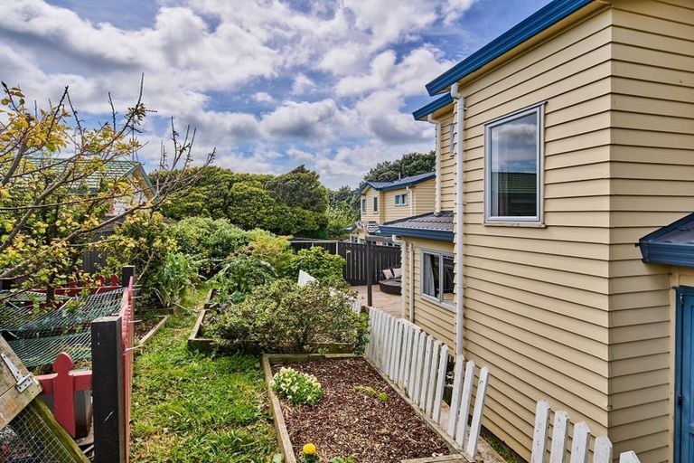Photo of property in 10 Pohutukawa Grove, Titahi Bay, Porirua, 5022