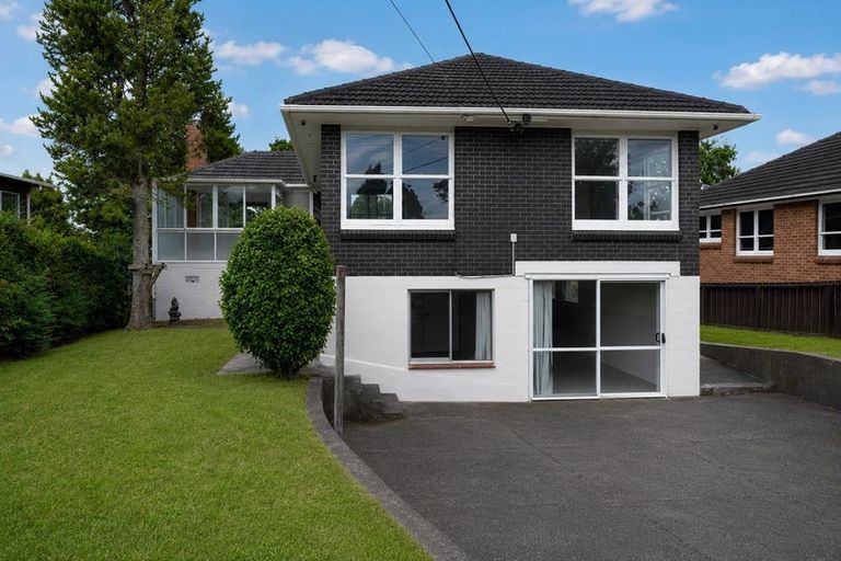 Photo of property in 41 Royal Road, Massey, Auckland, 0614