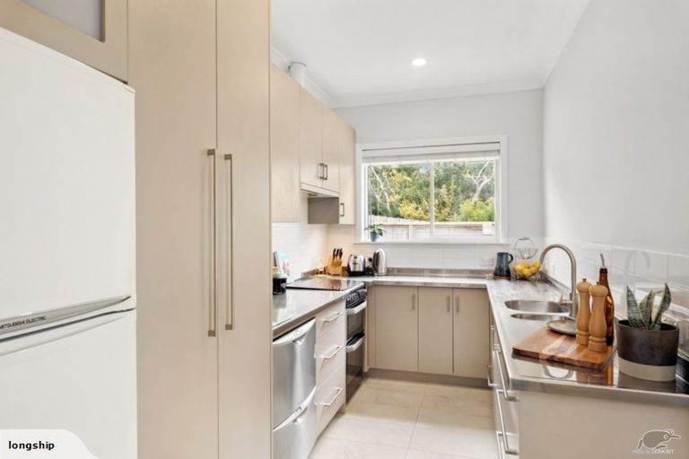 Photo of property in 21 Pukerangi Crescent, Ellerslie, Auckland, 1051