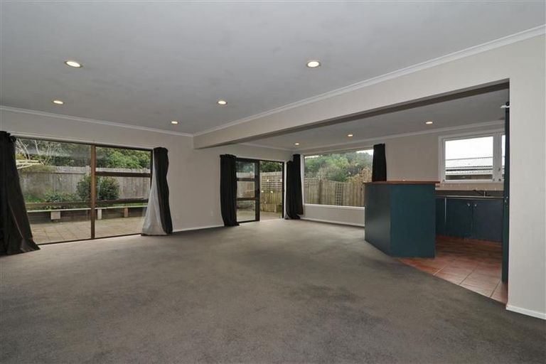Photo of property in 8 Te Motu Road, Pukerua Bay, 5026