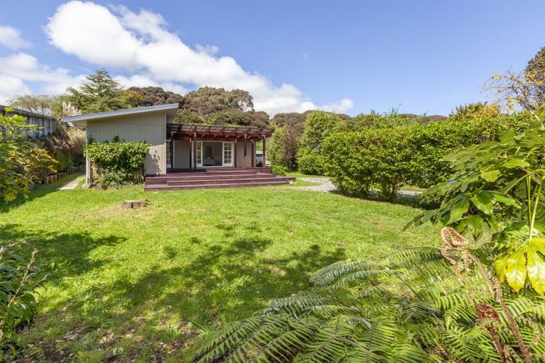 Photo of property in 54 Matai Road, Raumati South, Paraparaumu, 5032