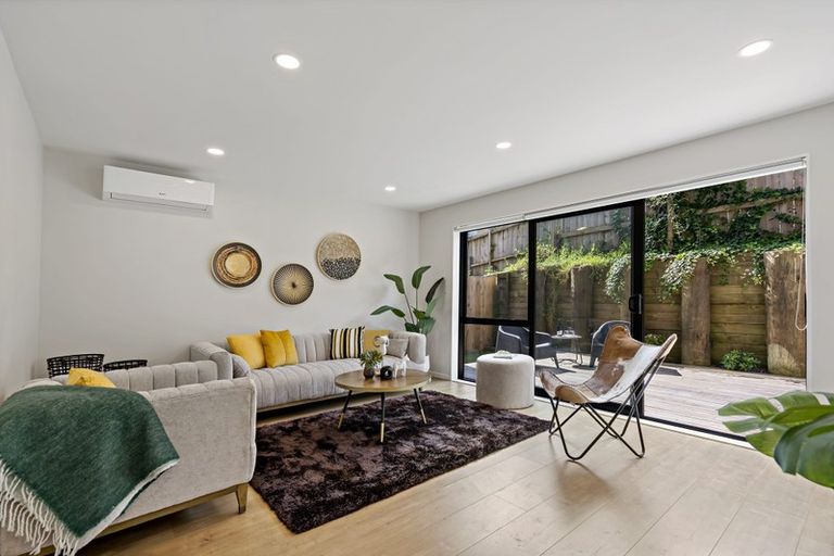 Photo of property in 21c Roseberry Avenue, Birkenhead, Auckland, 0626