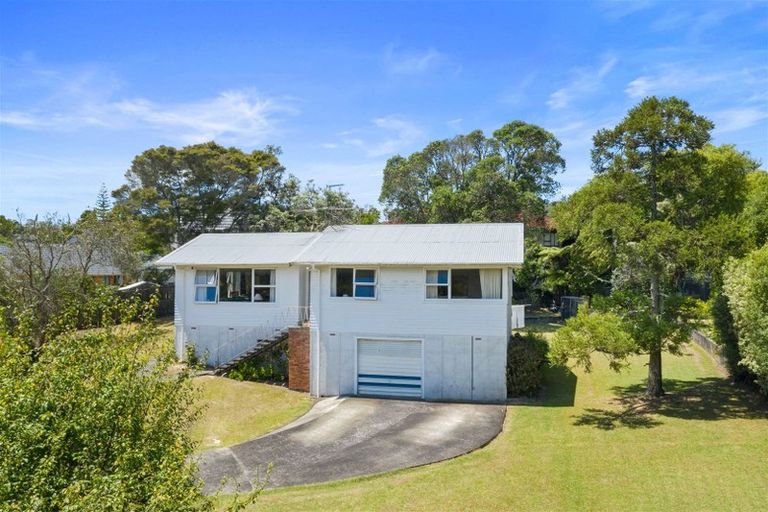 Photo of property in 37 Linwood Avenue, Forrest Hill, Auckland, 0620