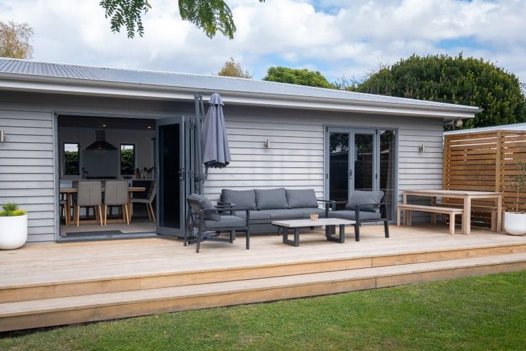 Photo of property in 443 Gloucester Street, Taradale, Napier, 4112