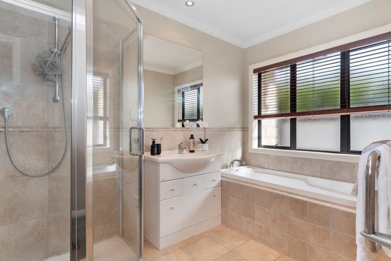 Photo of property in 2 Eyres Place, Ohauiti, Tauranga, 3112