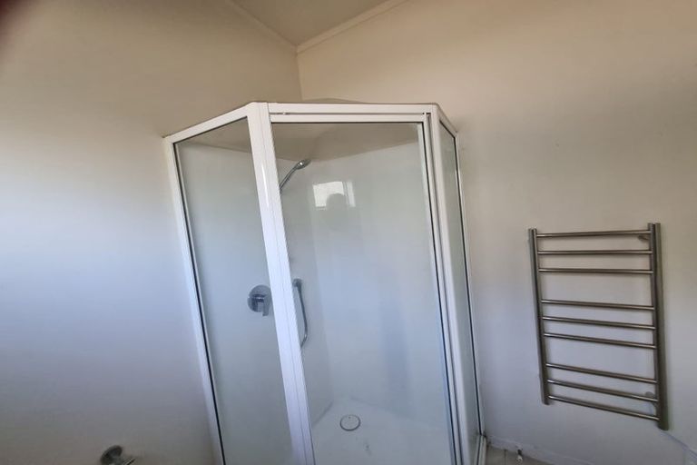 Photo of property in 8 Park Estate Road, Rosehill, Papakura, 2113