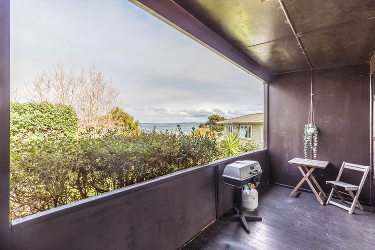 Photo of property in 35 Neptune Avenue, Beach Haven, Auckland, 0626