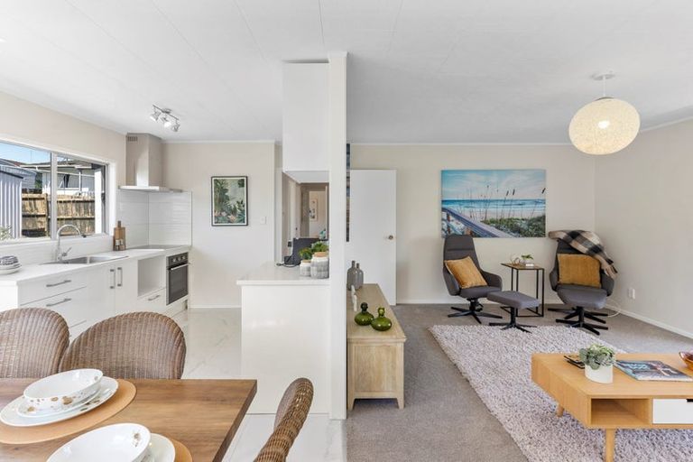 Photo of property in 86 Finlayson Avenue, Clendon Park, Auckland, 2103