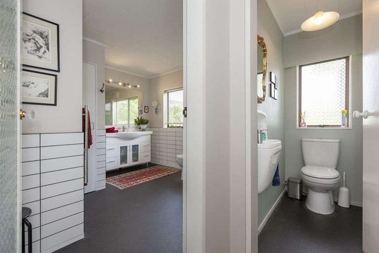 Photo of property in 82 Rimu Street, Waikanae, 5036