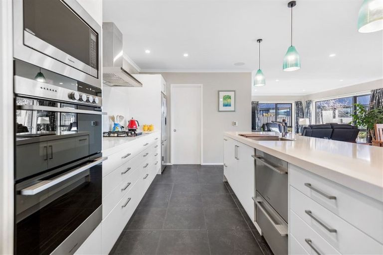 Photo of property in 5 Nancy Lane, Wanaka, 9305