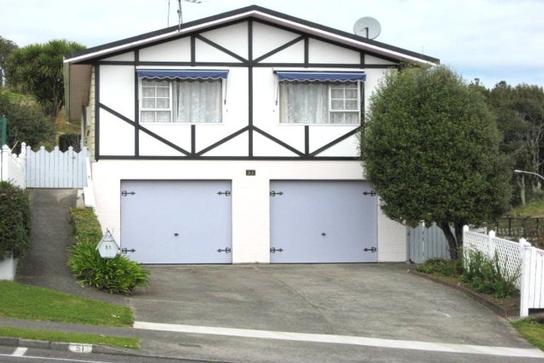 Photo of property in 51 Cumberland Street, Merrilands, New Plymouth, 4312