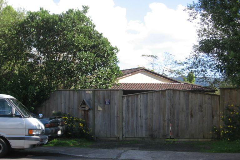 Photo of property in 33 Adam Sunde Place, Glen Eden, Auckland, 0602