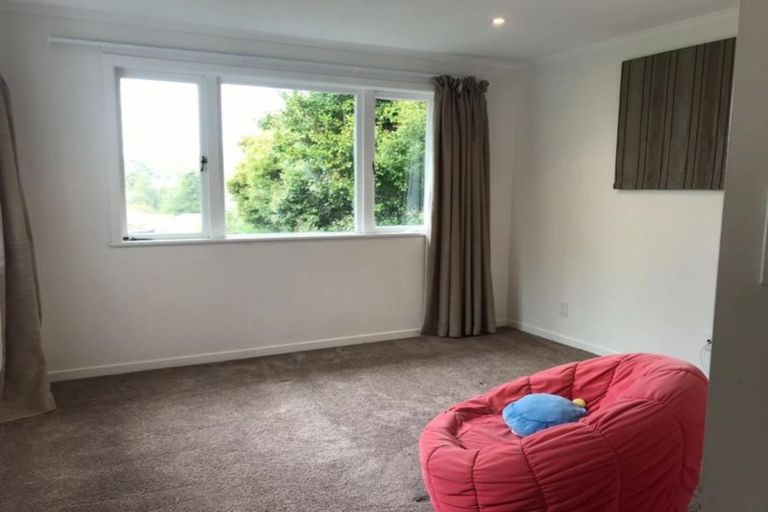 Photo of property in 12 Channel View Road, Campbells Bay, Auckland, 0630