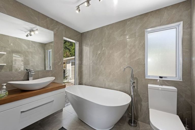 Photo of property in 230 Plateau Road, Te Marua, Upper Hutt, 5018