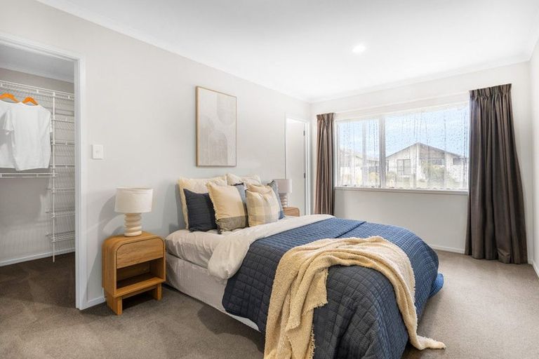 Photo of property in 1 Limbrick Crescent, Wigram, Christchurch, 8042