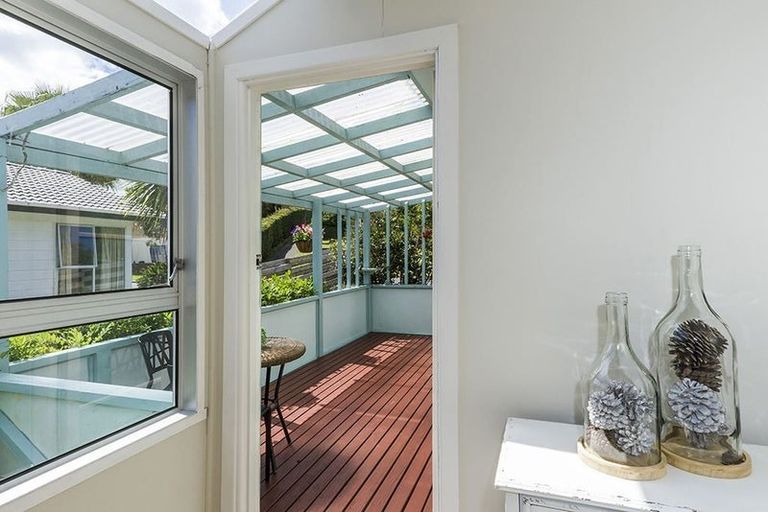 Photo of property in 97 Awaruku Road, Torbay, Auckland, 0630